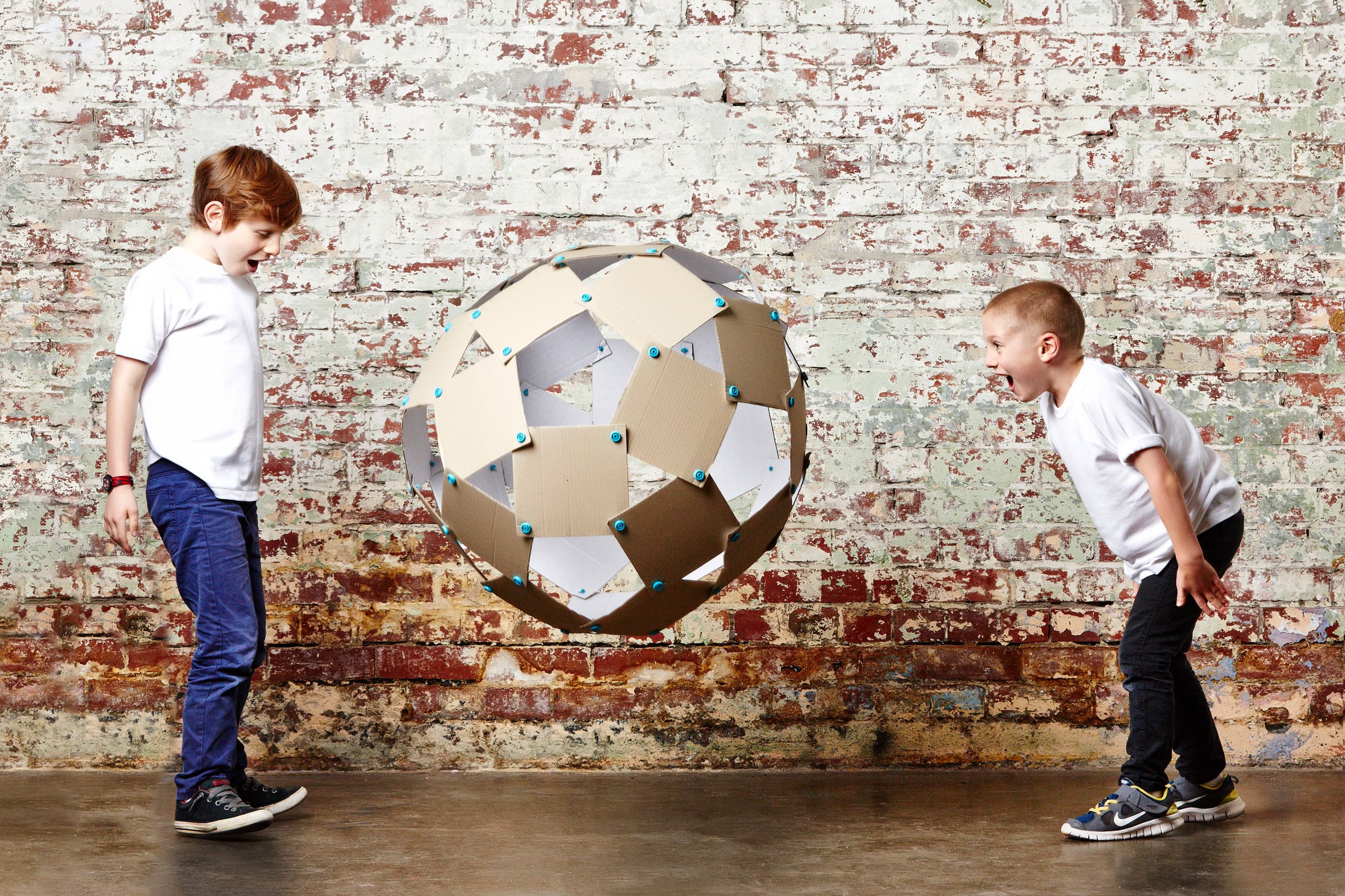 How to make a cardboard windball